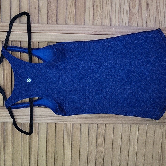 Lululemon Racetrack Tank Top - Picture 4 of 6